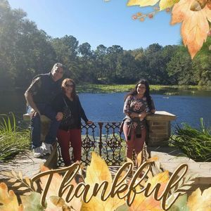 Meet your Posher, Faten